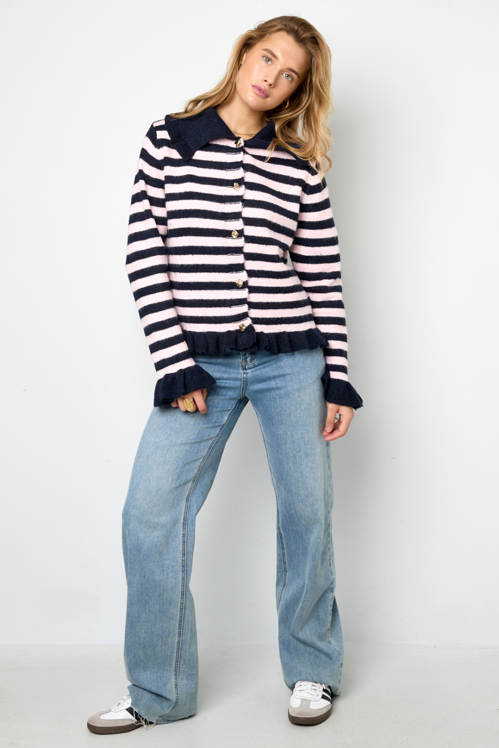 Cardigan Femme En Fibre De Polyester Tricotée Style Décontracté À Rayures Image5