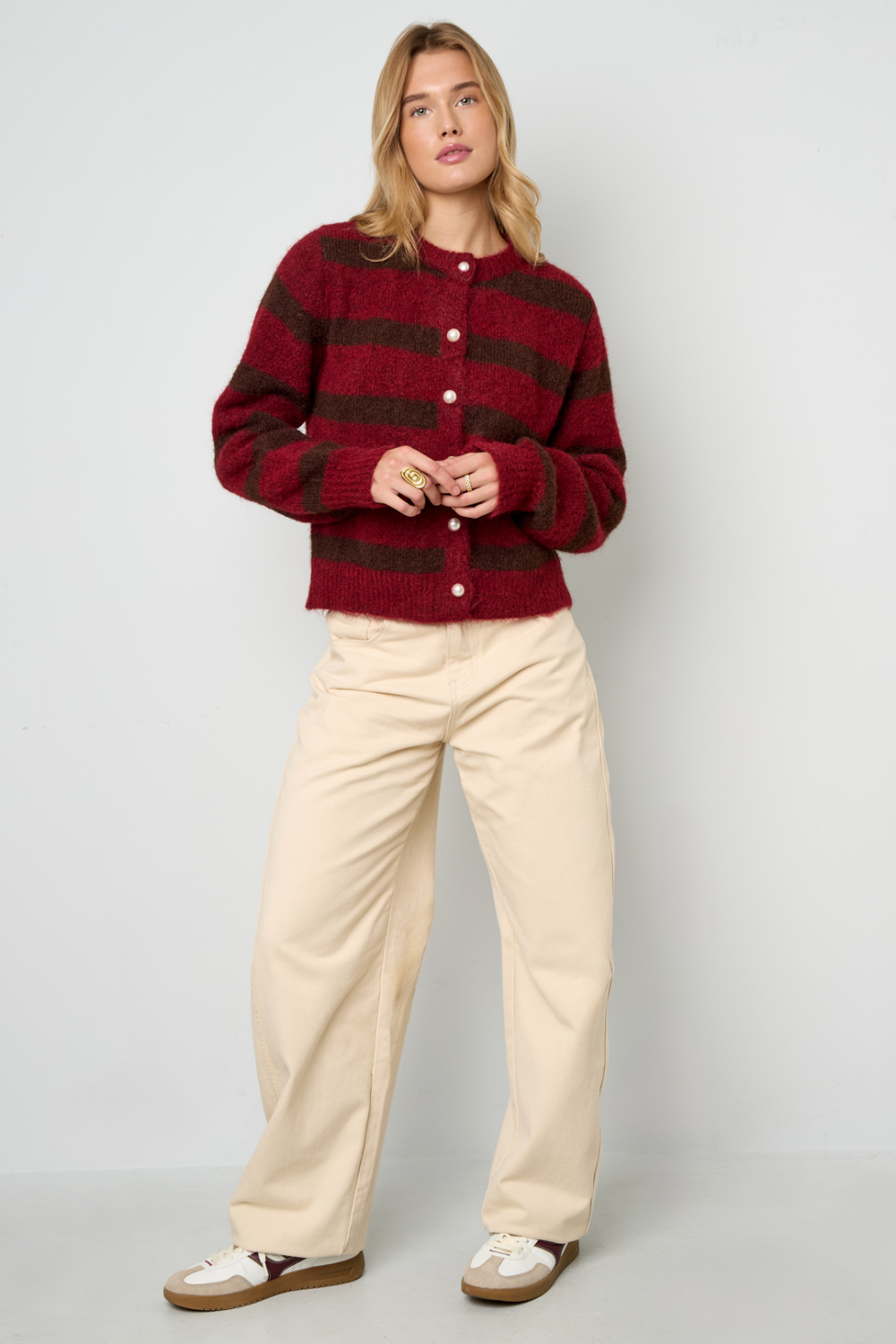 Cardigan Femme En Fibre De Polyester Tricotée Style Décontracté À Rayures Image5