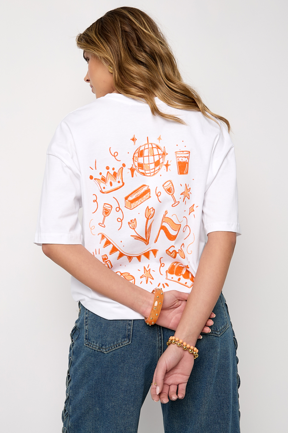 T-Shirt À Motif De Couronne De Dessin Animé Image5