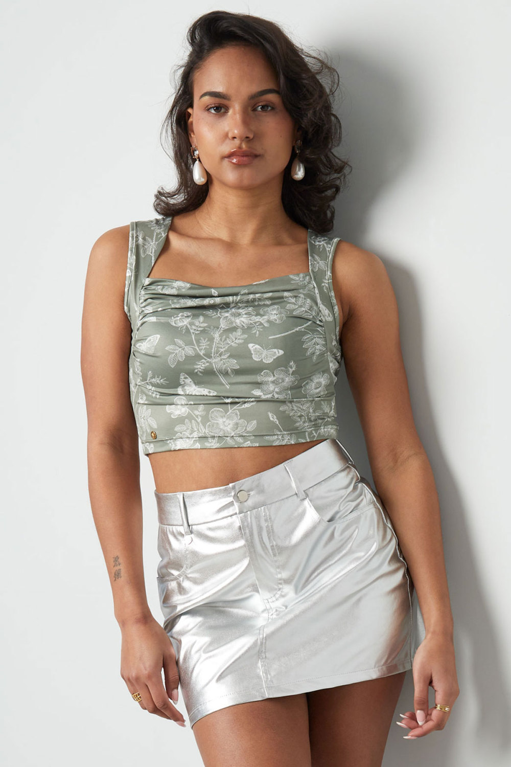 Top Sans Manches Femme En Polyester Imprimé Floral Asymétrique Image5