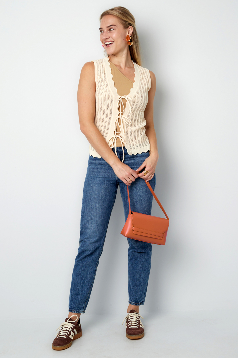 Top Sans Manches En Viscose À Maille Côtelée Avec Lacets Image8