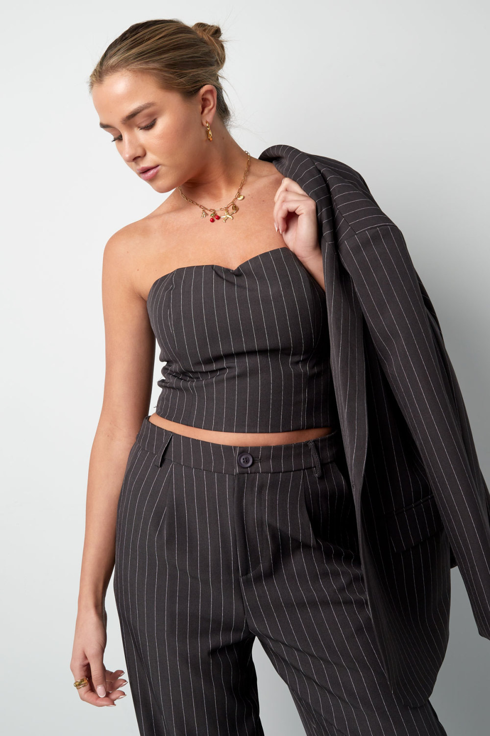 Top Sans Manches Femme En Polyester Conception Structurée À Rayures Fines Image2