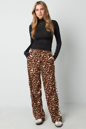 Pantalon De Jogging Ample À Imprimé Léopard Avec Bande Latérale h5 Image4