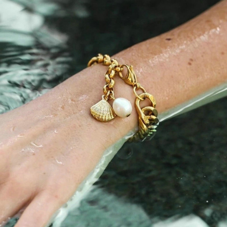 bracelet cuba fantaisie simple et tendance en acier inoxydable plaqué or  avec perles d'eau douce pour femme
