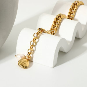 Bracelet Cuba Fantaisie Simple Et Tendance En Acier Inoxydable Plaqué Or Avec Perles D'Eau Douce Pour Femme h5 Image5