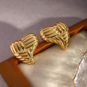 1 Paire De Boucles D'Oreilles À Clous En Acier Inoxydable Étanches En Forme De Cœur h5 Image4