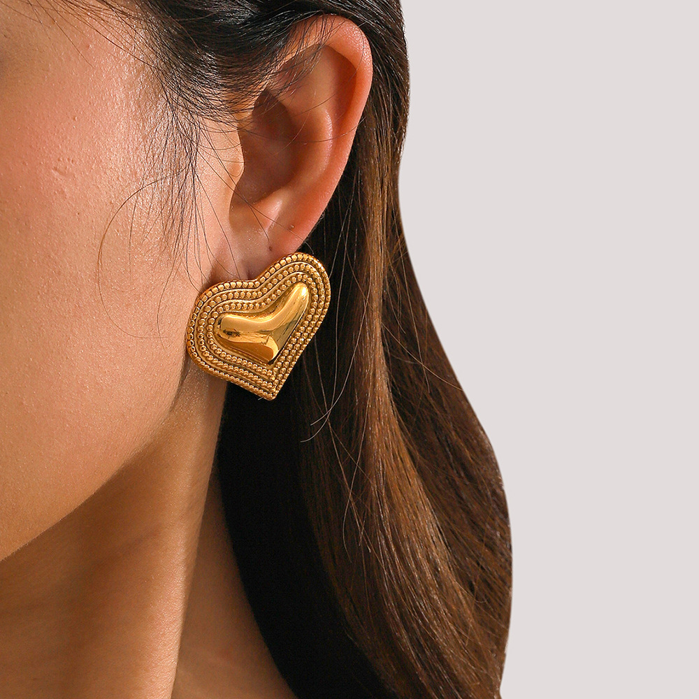 Boucles D'Oreilles En Acier Titane En Forme De Cœur, Perles Rondes En Acier Inoxydable Or  Entourées De Boucles D'Oreilles En Forme De Cœur, À La Mode, Des S Européennes Et Américaines D'Internet Image2