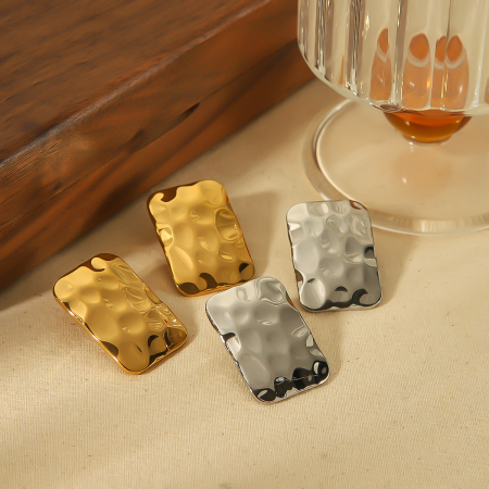 1 paire de boucles d'oreilles carrées en acier inoxydable plaqué or  à texture marteau personnalisées pour bijoux pour femmes à porter au quotidien