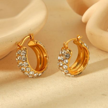1 paire de boucles d'oreilles classiques en acier inoxydable plaqué or  avec zircons pour bijoux pour femmes à porter au quotidien