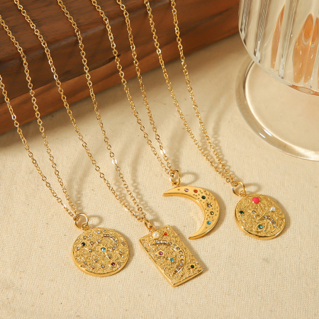 1 pièce de collier pendentif en diamant carré géométrique en acier inoxydable plaqué or  simple et à la mode pour bijoux pour femmes à porter au quotidien 2