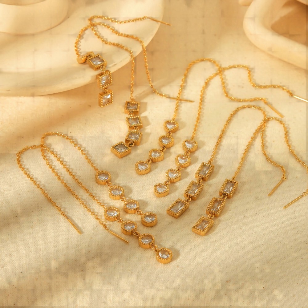 Une Paire De Boucles D'Oreilles Élégantes En Acier Inoxydable Et Zircon Cubique En Forme De Cœur, À Porter Au Quotidien. Image3