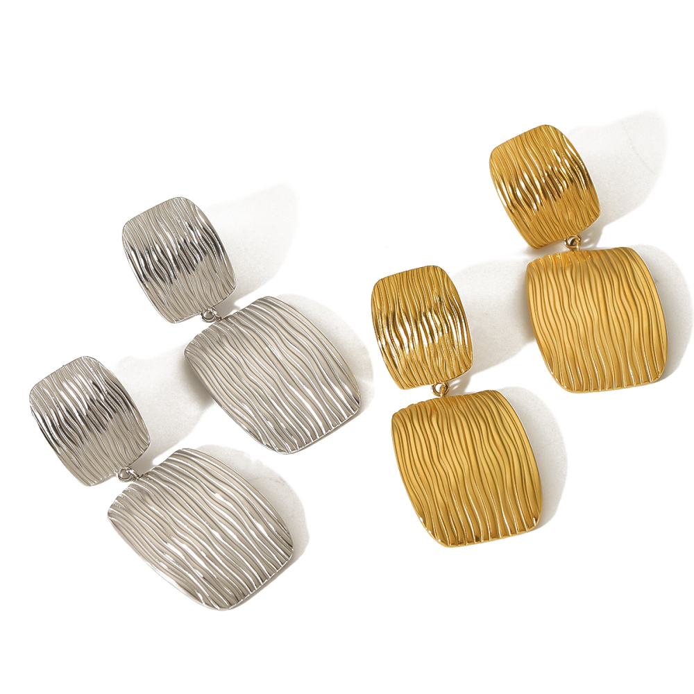 1 Paire De Boucles D'Oreilles Pendantes Carrées Géométriques À Texture Rayée En Acier Inoxydable Plaqué Or  À Personnalité Exagérée, Adaptées Au Port Quotidien Des Femmes Image4