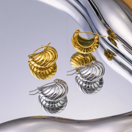 1 paire de boucles d'oreilles créoles classiques en acier inoxydable plaqué or  pour femmes à porter au quotidien
