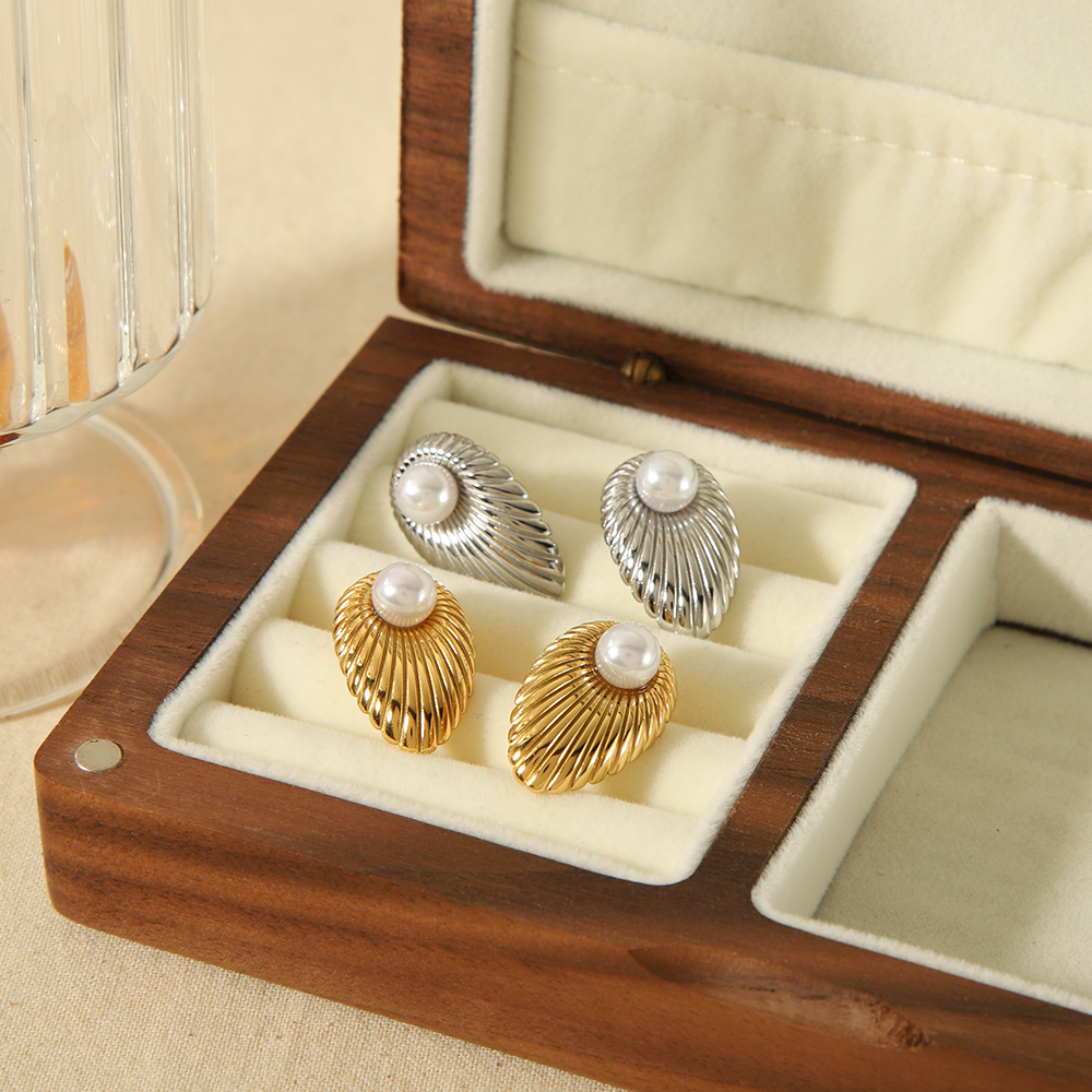 1 Paire De Boucles D'Oreilles À Tige En Acier Inoxydable Plaqué Or , Élégantes Et Stylées, À Rayures Métalliques Et Perles, Pour Femmes, Bijoux À Porter Au Quotidien Image4