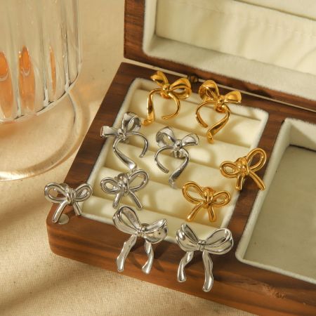 1 paire de boucles d'oreilles géométriques irrégulières en acier inoxydable plaqué or , créatives et à la mode, pour femmes, à porter au quotidien