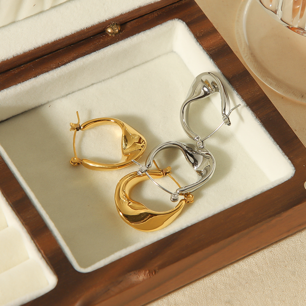 1 Paire De Boucles D'Oreilles Créoles Géométriques Torsadées Plaquées Or  Simples Et À La Mode Pour Bijoux Pour Femmes À Porter Au Quotidien Image4