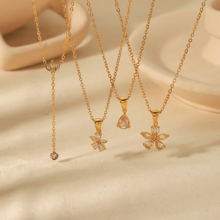1 pièce de collier pendentif fleur en diamant géométrique en acier inoxydable plaqué or  exquis et à la mode pour bijoux pour femmes à porter au quotidien