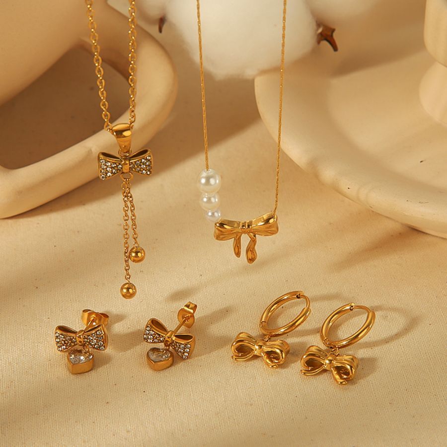 1 Pièce De Collier Pendentif En Forme De Nœud En Diamant En Acier Inoxydable Plaqué Or  Exquis Et À La Mode Pour Un Usage Quotidien Pour Femme Image3