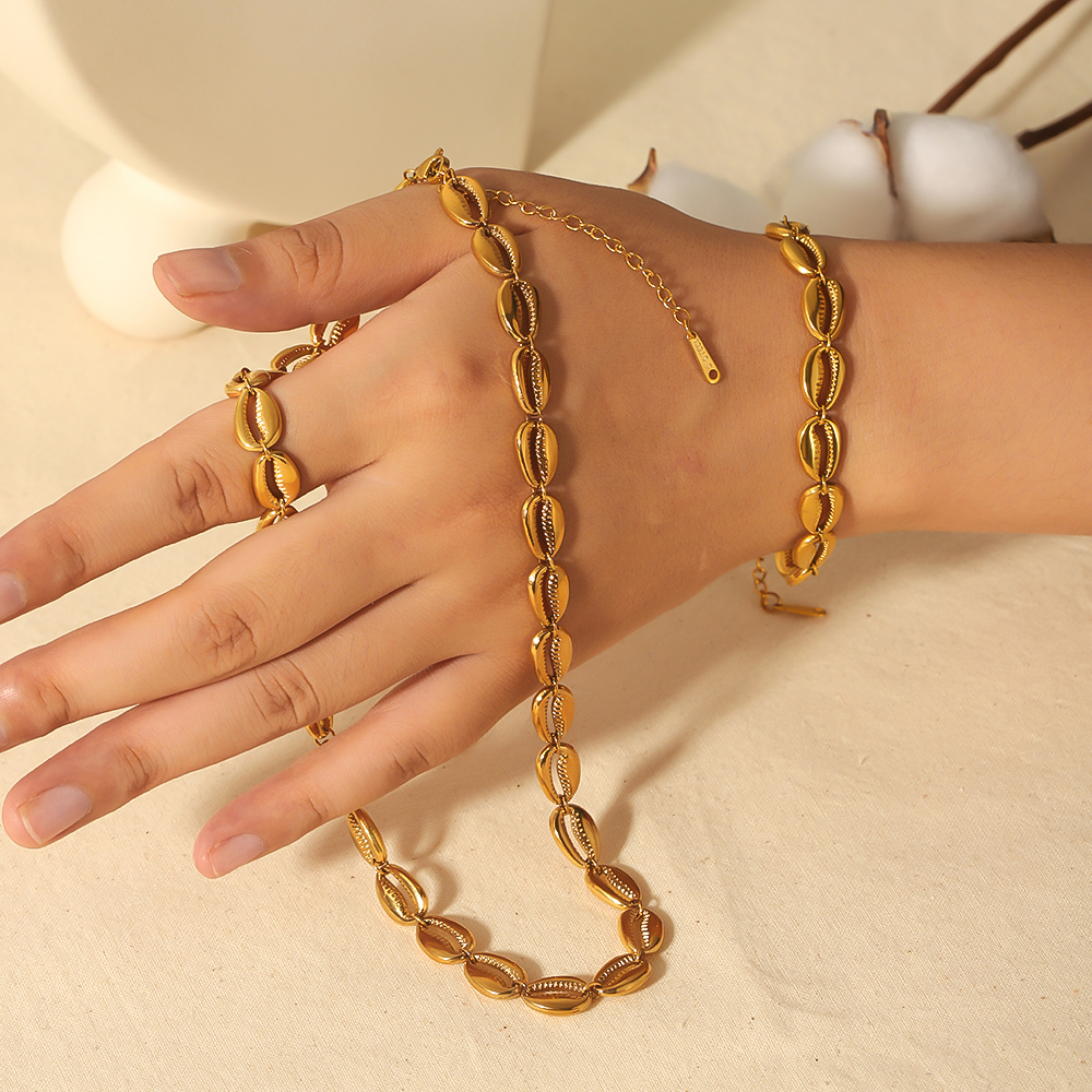 Collier Chaîne Coquillage Géométrique En Acier Inoxydable Plaqué Or , Bijou Classique De Haute Qualité Pour Femme, À Porter Au Quotidien Image4
