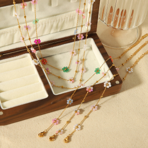 1 Pièce De Bracelet À Fleurs De Marguerite Coloré En Acier Inoxydable Plaqué Or  À La Mode Et Exquis Pour Bijoux Pour Femmes À Porter Au Quotidien h5 Image4
