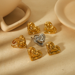 1 Paire De Boucles D'Oreilles Exquises Et À La Mode En Acier Inoxydable Plaqué Or En Forme De Cœur Tridimensionnel Avec Diamants Pour Un Usage Quotidien Des Femmes Boucles D'Oreilles À Tige Pour Femmes h5 Image4