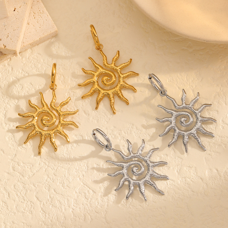 Boucles d'oreilles pendantes plaquées or, motif soleil/lune (1 paire)