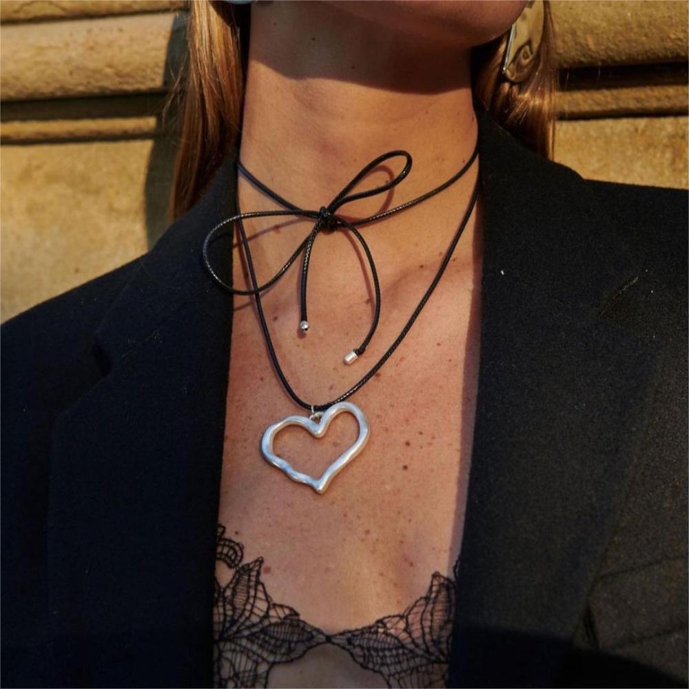 Collier Avec Pendentif En Forme De Cœur Classique En Acier Inoxydable Plaqué Or Pour Femme, Série Simple, 1 Pièce h5Image4