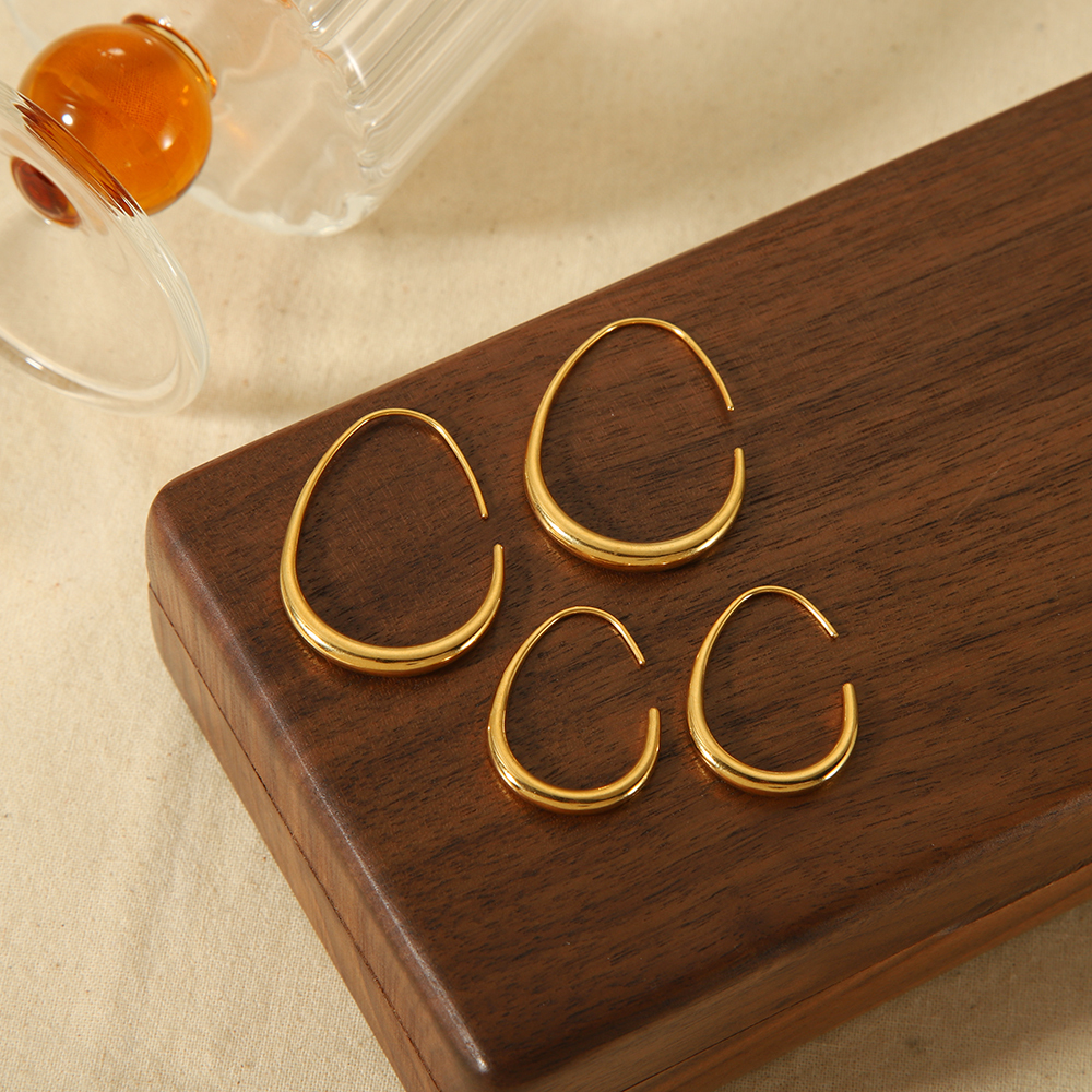 1 Paire De Boucles D'Oreilles Créoles Classiques Géométriques Simples En Acier Inoxydable Plaqué Or Pour Femme Image4