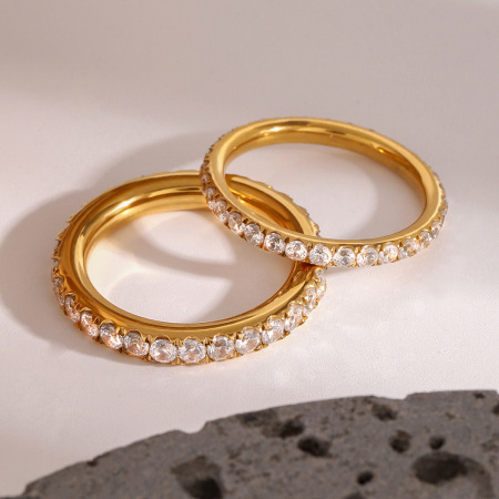 1 paire de bagues simples classiques en acier inoxydable plaqué or  avec strass pour femme