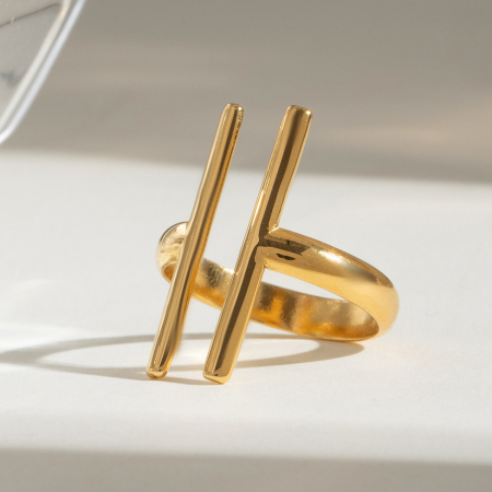 Bague simple en acier inoxydable étanche couleur or (1 pièce)