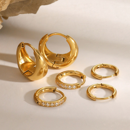 1 paire de boucles d'oreilles géométriques simples en acier inoxydable doré étanche avec strass pour femme