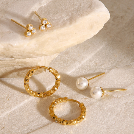 1 paire de boucles d'oreilles géométriques élégantes en acier inoxydable plaqué or avec perles artificielles pour femmes