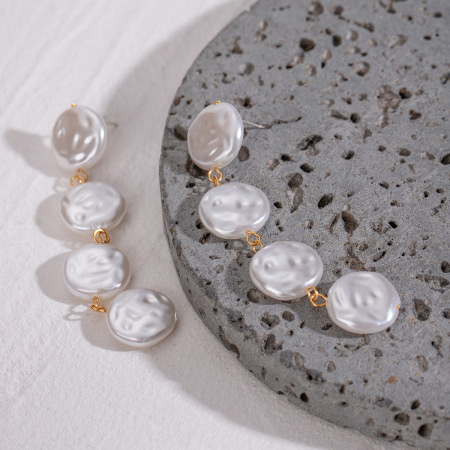 1 paire de boucles d'oreilles élégantes de la série classique, en acier inoxydable plaqué or avec perles artificielles, pour femme.