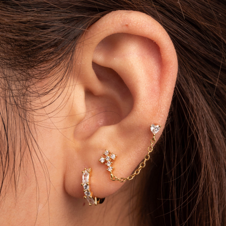 Boucles d'oreilles piercing femme Simple Series Classic Cross en acier titane sans placage, serties de zircon.