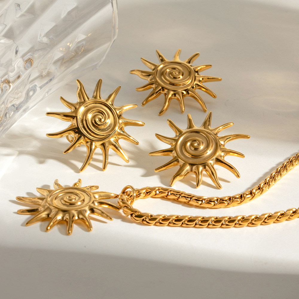 Collier Avec Pendentif Classique Soleil/Lune En Acier Inoxydable Plaqué Or  Pour Femme, Série Ethnique, 1 Pièce Image5