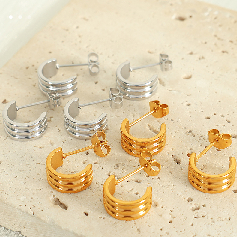 1 Paire De Boucles D'Oreilles Puces Classiques Géométriques Simples En Acier Titane Plaqué Or Pour Femme Image6