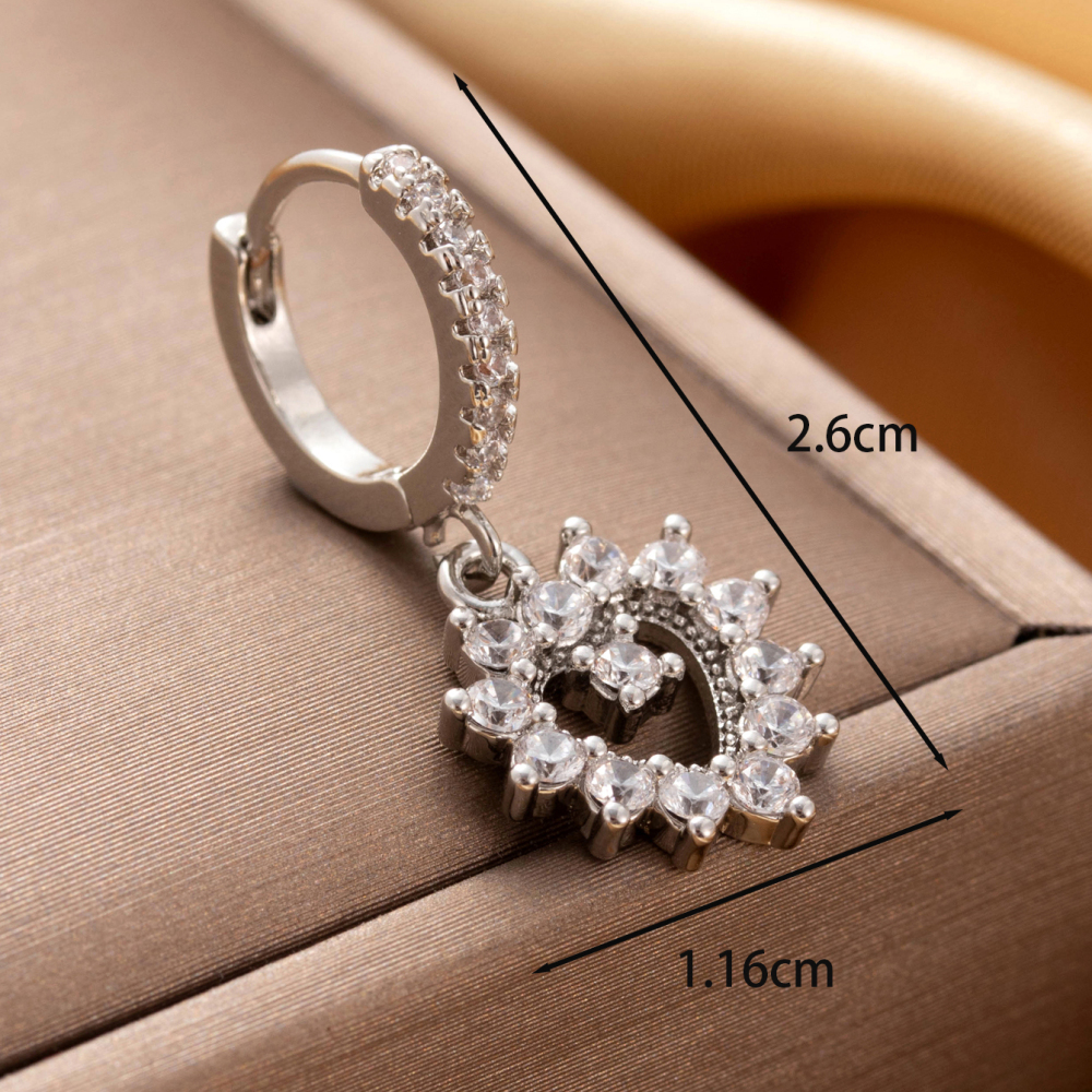 Boucles D'Oreilles Piercing Femme Simple Series Classic Heart En Cuivre Sans Plaquage, Ornées De Zircon. h5Image5