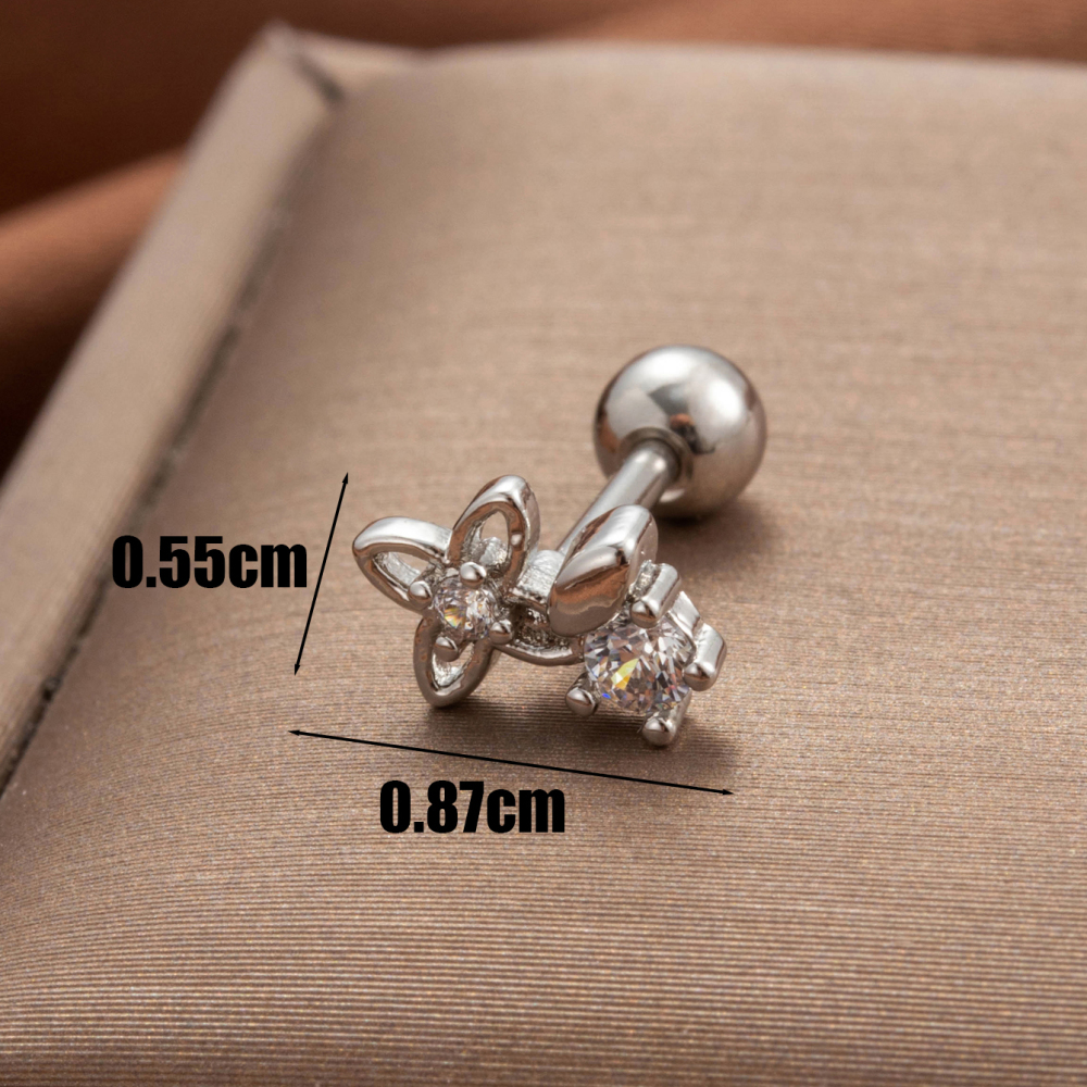 Boucles D'Oreilles Piercing Femme Simple Series Classic Heart En Acier Titane Sans Placage, Ornées De Zircon. Image4