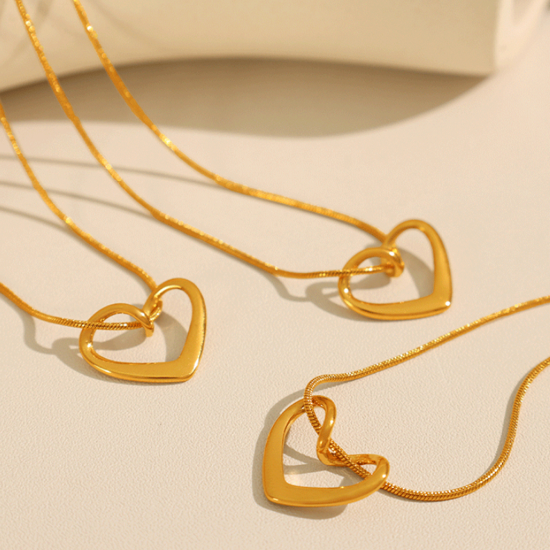 Collier Avec Pendentif En Forme De Cœur Simple En Acier Inoxydable Plaqué Or  Pour Femme, 1 Pièce Image6