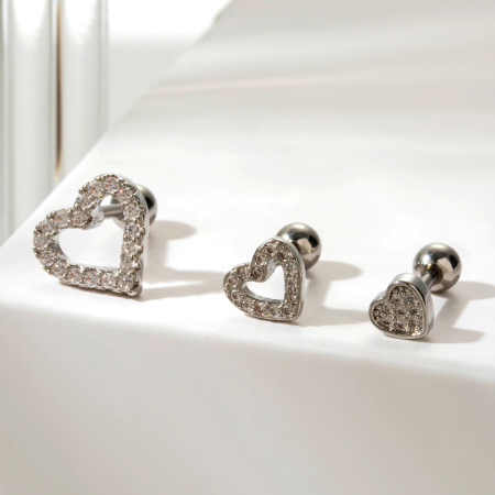 Boucles d'oreilles piercing femme Simple Series Classic Heart en acier titane sans placage, ornées de zircon. 2