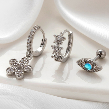 Boucles d'oreilles piercing femme Simple Series Classic Flower en cuivre sans placage, ornées de zircon. 2