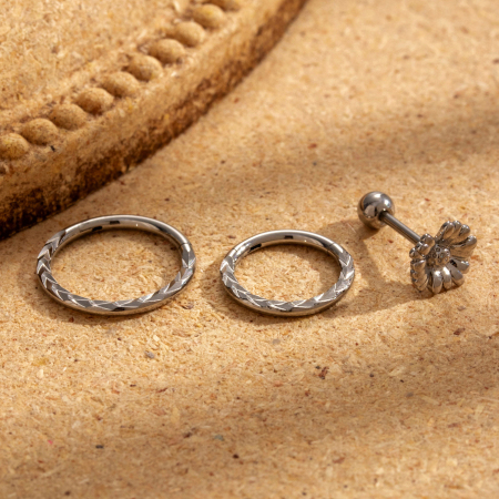 Boucles d'oreilles piercing pour femme, modèle Simple Series Simple Flower, en acier titane sans placage. 2