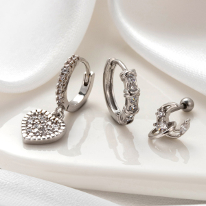 Boucles D'Oreilles Piercing Femme Simple Series Classic Heart En Cuivre Sans Placage, Ornées De Zircon. h5 Image3