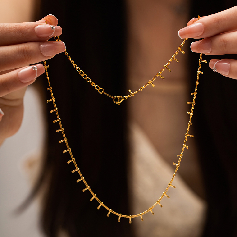 Collier Avec Pendentif Pour Femme, Série Simple, Ligne , En Acier Inoxydable Plaqué Or , 1 Pièce Image5