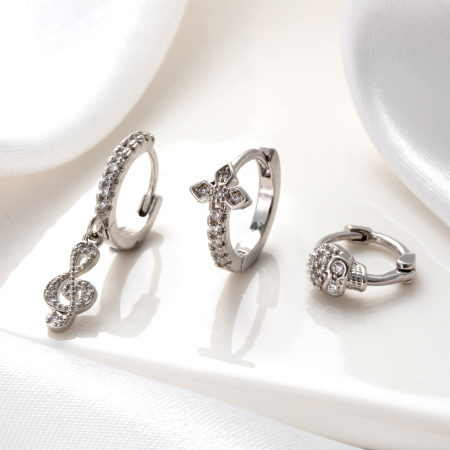Boucles d'oreilles piercing femme Simple Series Classic Skull en cuivre sans placage, avec zircon. 2