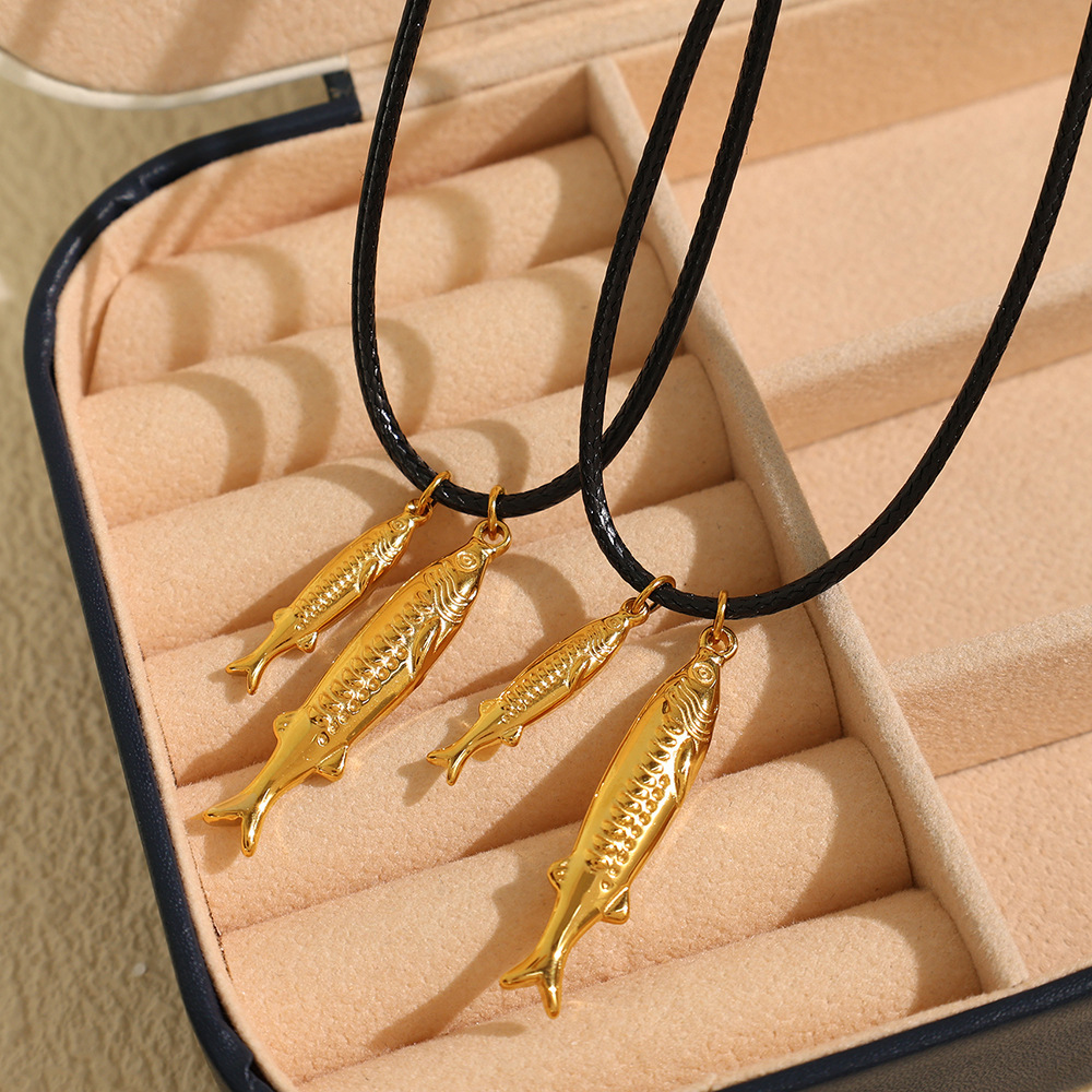 Collier Avec Pendentif En Acier Titane Plaqué Or  Pour Femme, Série Romantique, Motif Animal Naturel Image3