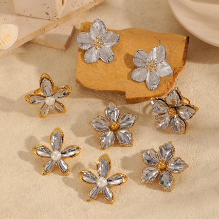 1 paire de boucles d'oreilles pour femme en acier inoxydable plaqué or , motif fleur simple