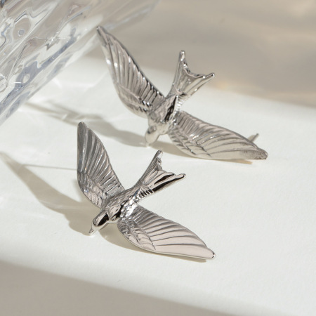 1 paire de boucles d'oreilles à tige élégantes en acier inoxydable plaqué or  pour femme, série classique