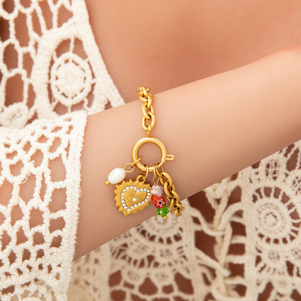 Bracelet À Breloques Pour Femme, Série Classique, En Acier Inoxydable Plaqué Or , Avec Strass, Motif Cœur Quotidien Image11