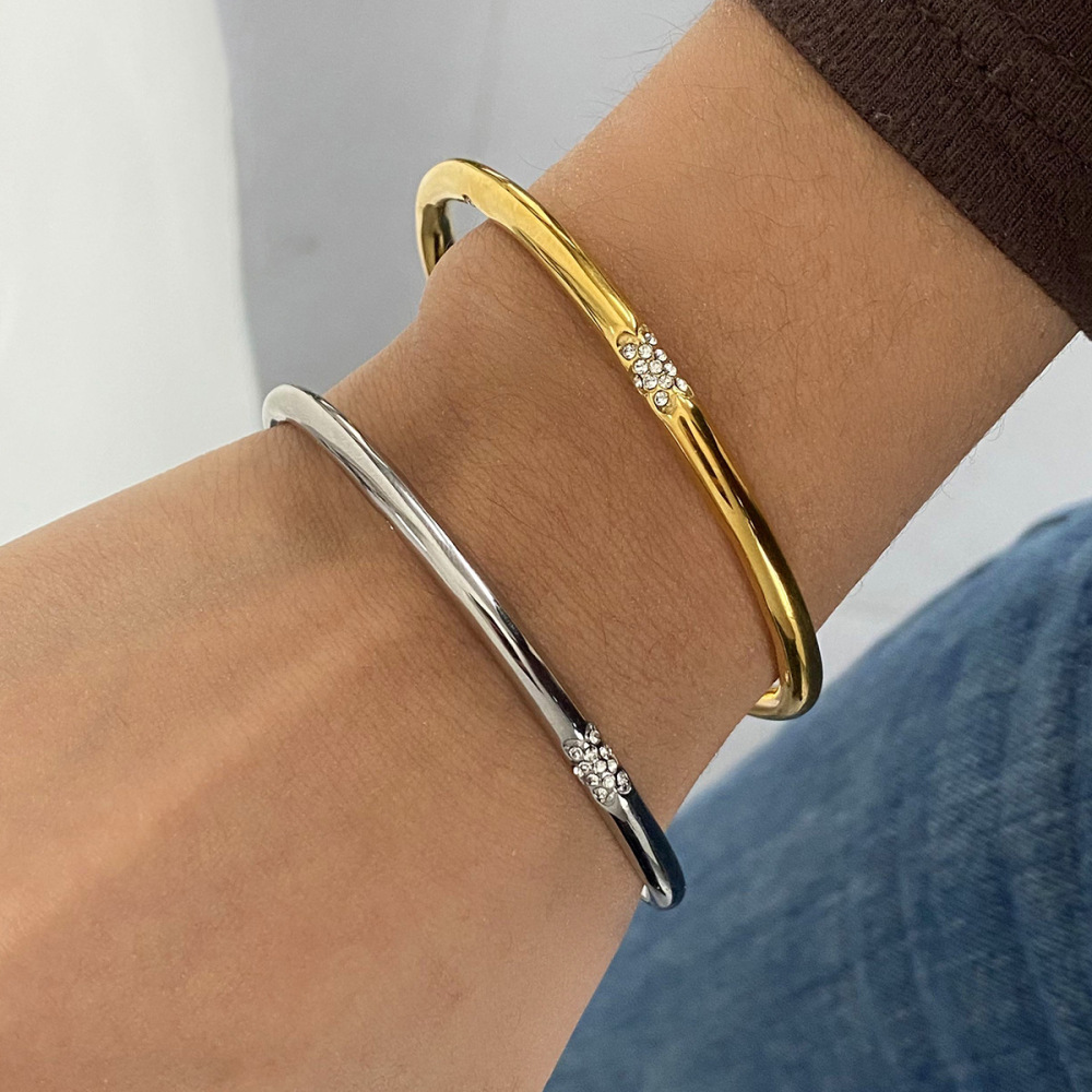 Bracelet Jonc Classique Annulaire Moderne En Acier Inoxydable, Couleur Or, Imperméable, Pour Femme (1 Pièce) h5Image7